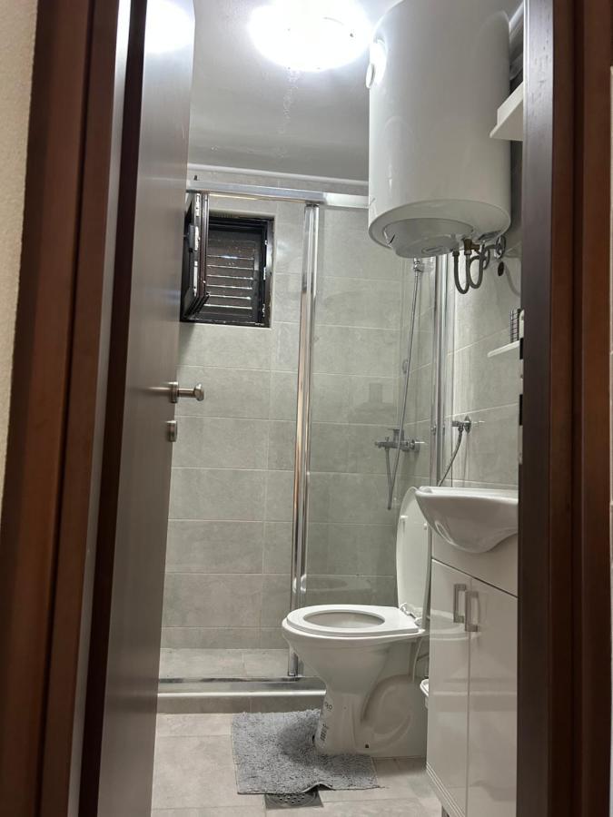 Midpoint Appartement Kotor Buitenkant foto