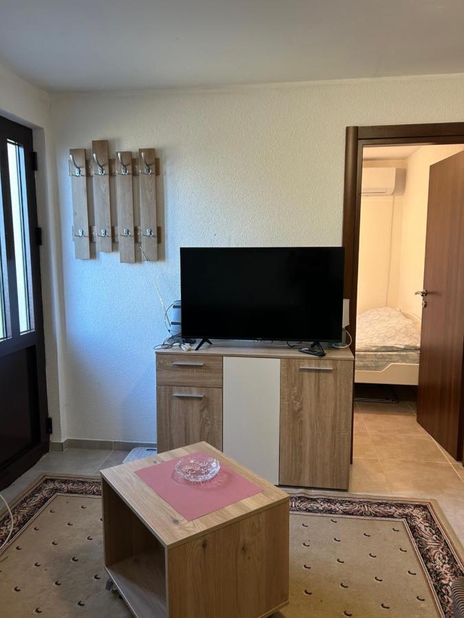 Midpoint Appartement Kotor Buitenkant foto