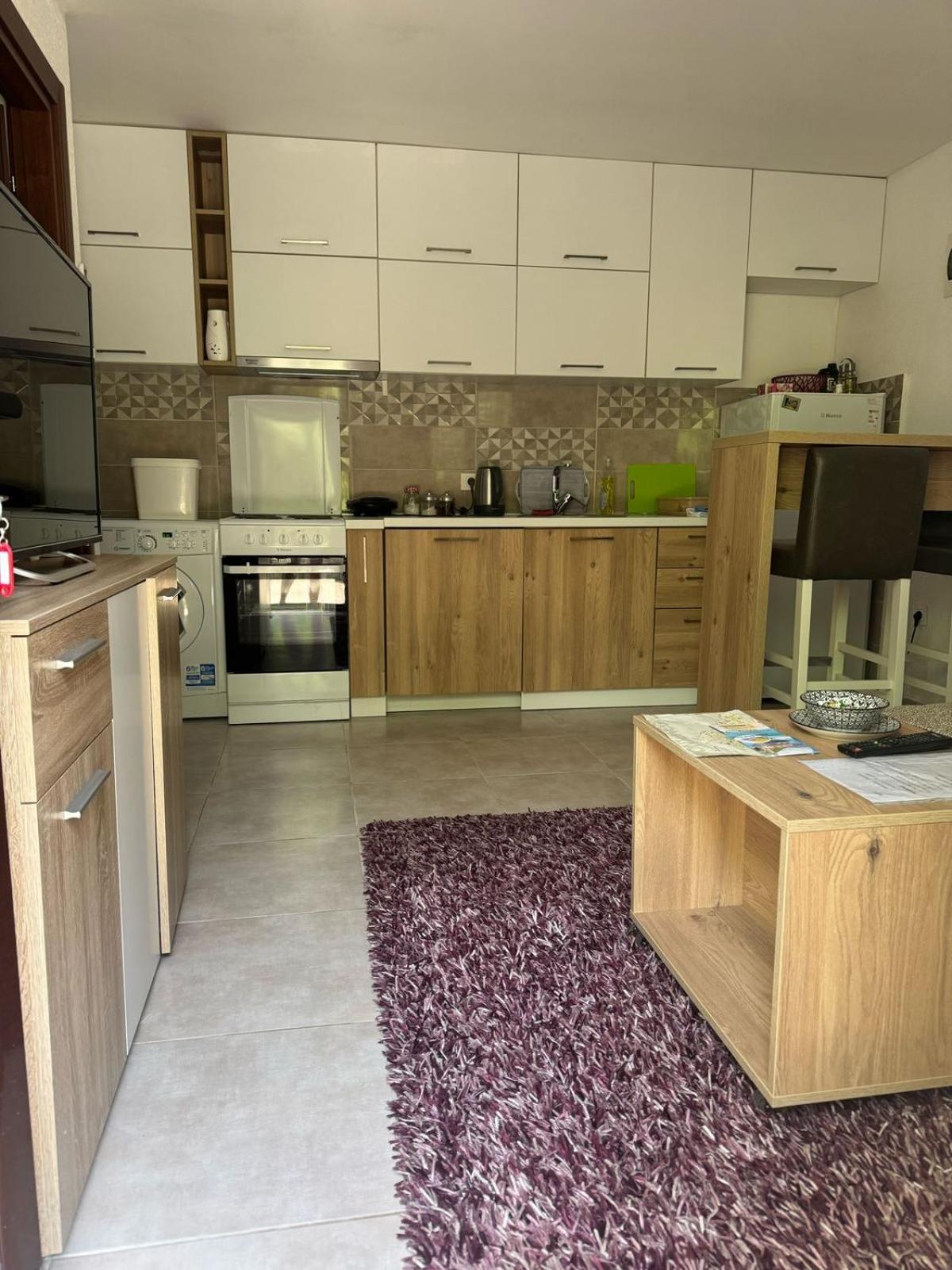 Midpoint Appartement Kotor Buitenkant foto